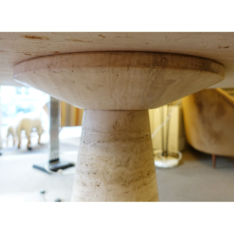 Vintage circular white table in travertine by Angelo Mangiarotti 1970