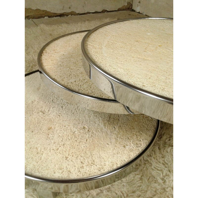Table basse vintage à 3 plateaux en métal chromé et résine