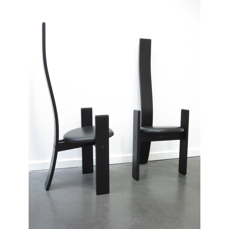 Suite de 8 chaises Golem en cuir noir et contreplaqué d'hêtre, Vico MAGISTRETTI - 1960