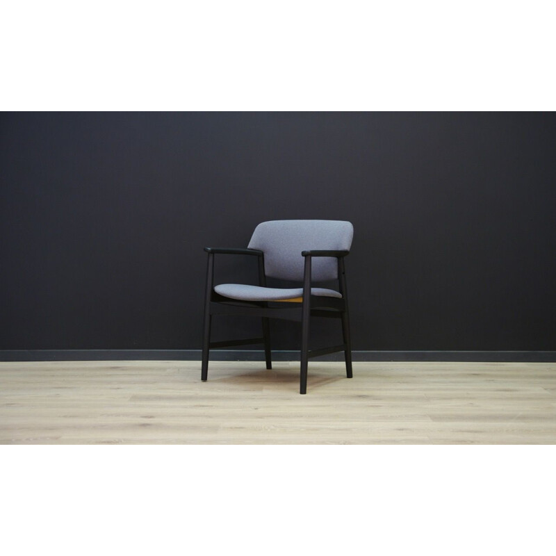 Vintage grey chair by Fritz Hansen