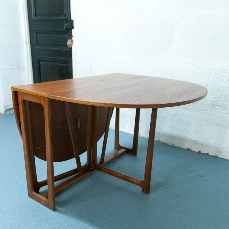 Vintage round folding table by McIntosh