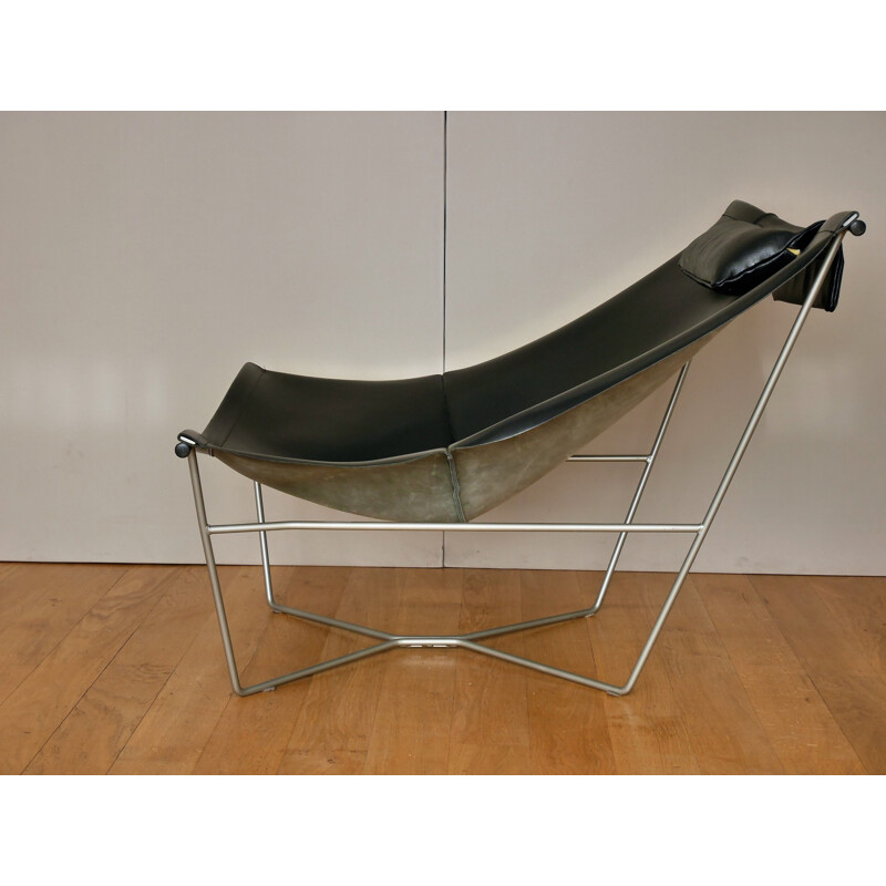 Vintage chair in black leather by David Weeks for Habitat