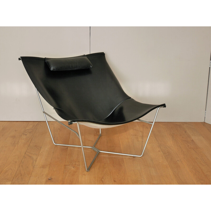 Vintage chair in black leather by David Weeks for Habitat