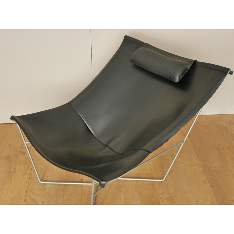 Vintage chair in black leather by David Weeks for Habitat