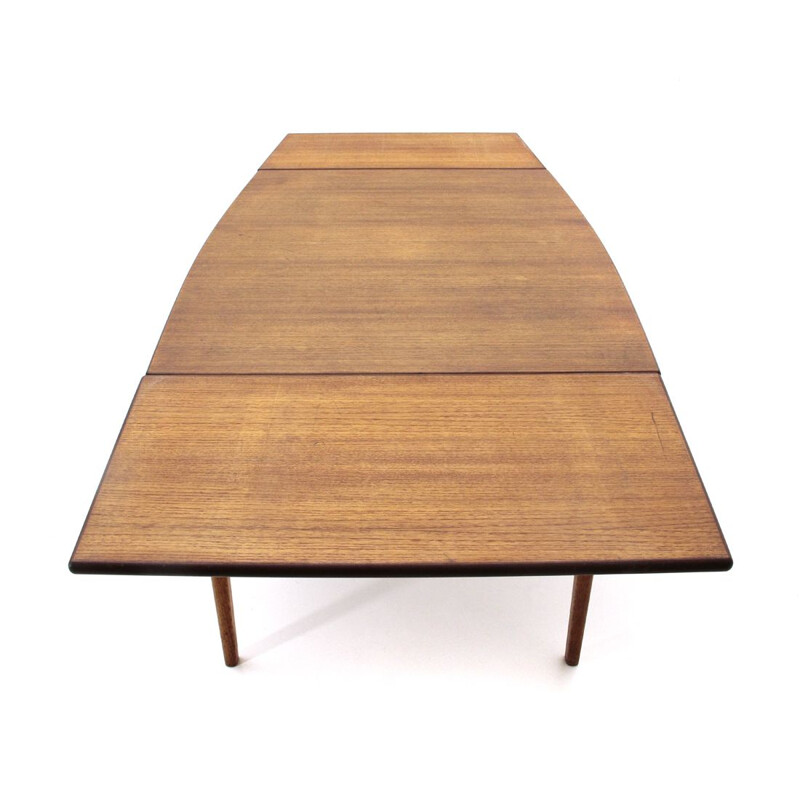 Vintage Italian extendable table in teak