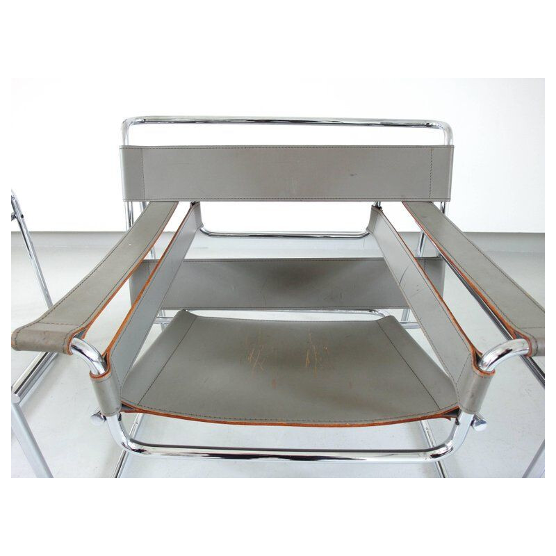 Suite de 2 fauteuils vintage Wassily de Marcel Breuer pour Knoll