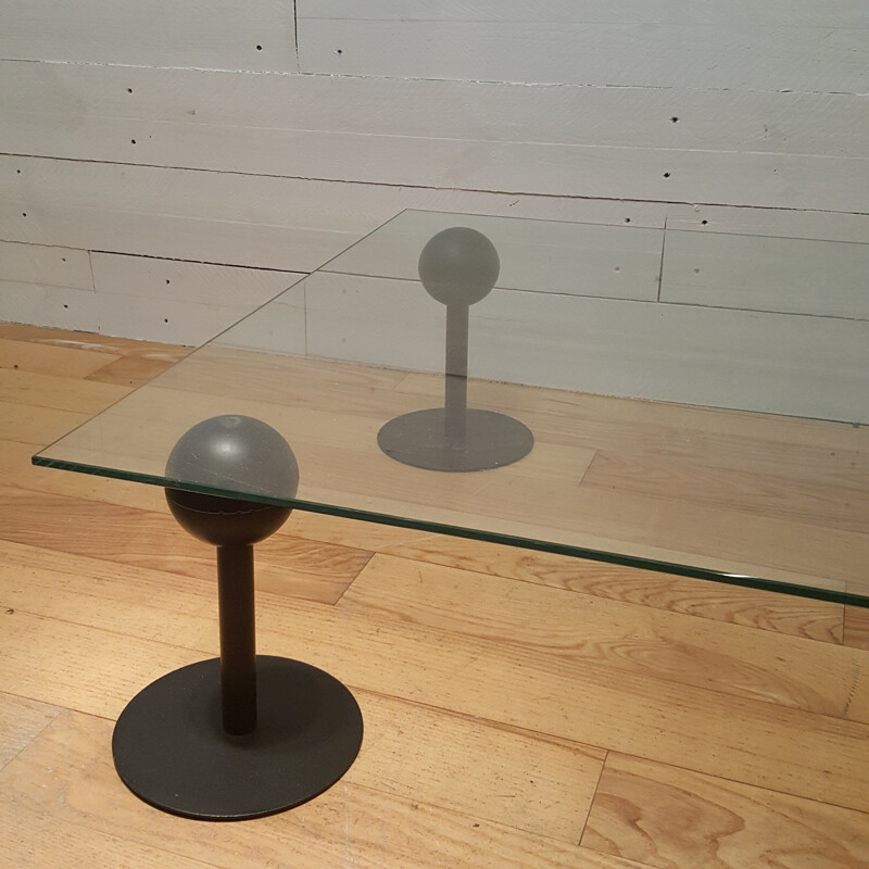 Table basse en verre, caoutchouc et acier, Philippe STARCK - 1980