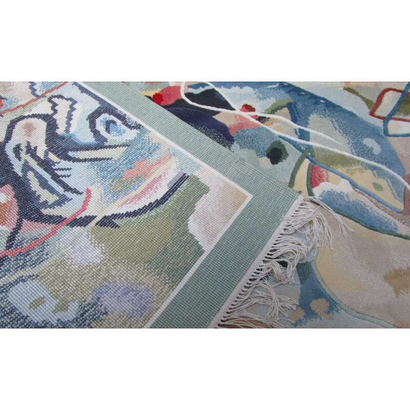 Tapis mural multicolore en soie