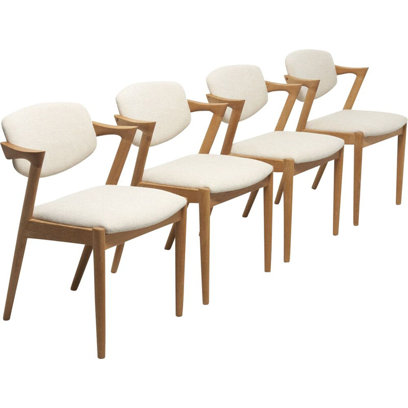 Set of 4 vintage model 42 chairs by V. Schou Andersen in oakwood