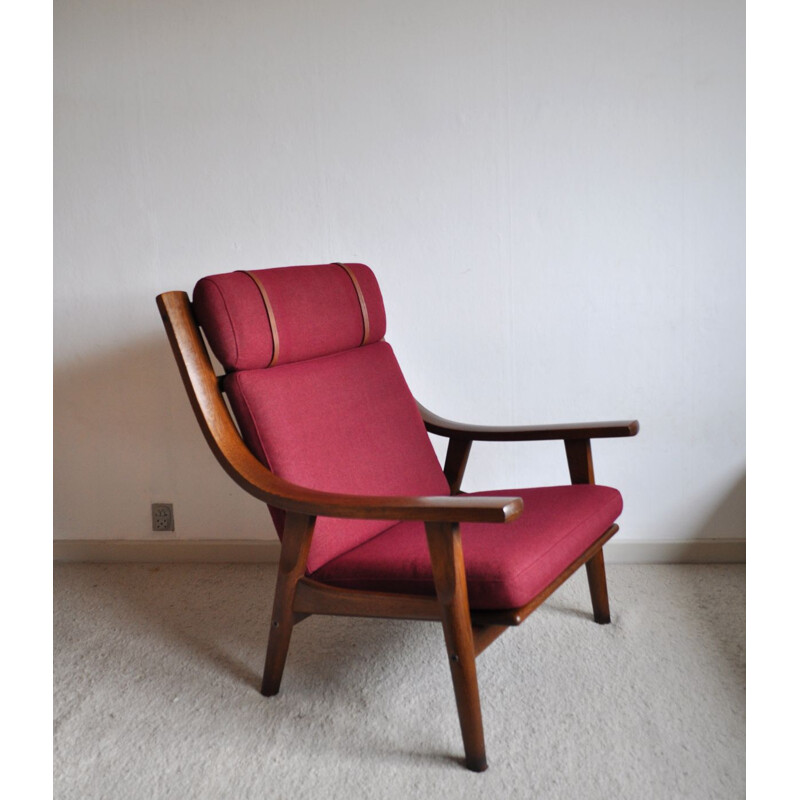 Vintage GE-530 lounge chair by Hans J. Wegner