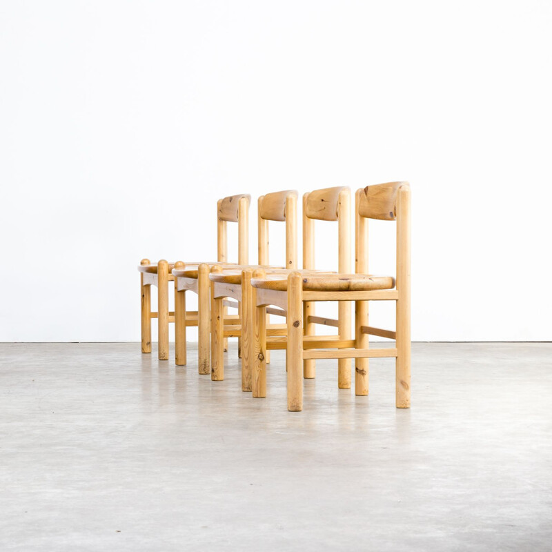 Suite de 4 chaises vintage en pin