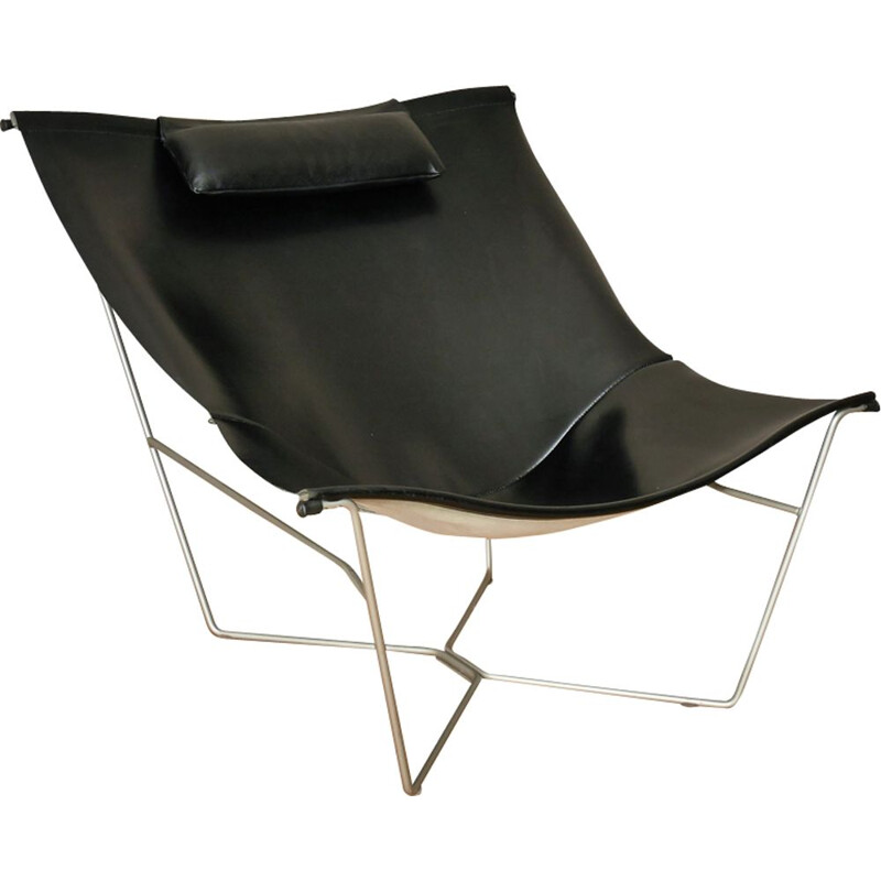 Vintage chair in black leather by David Weeks for Habitat