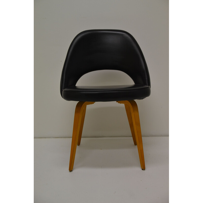 Chaise noire vintage par Eero Saarinen pour Knoll