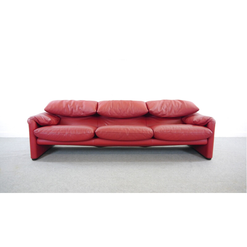 Vintage Maralungs sofa in red leather by Vico Magistretti for Cassina