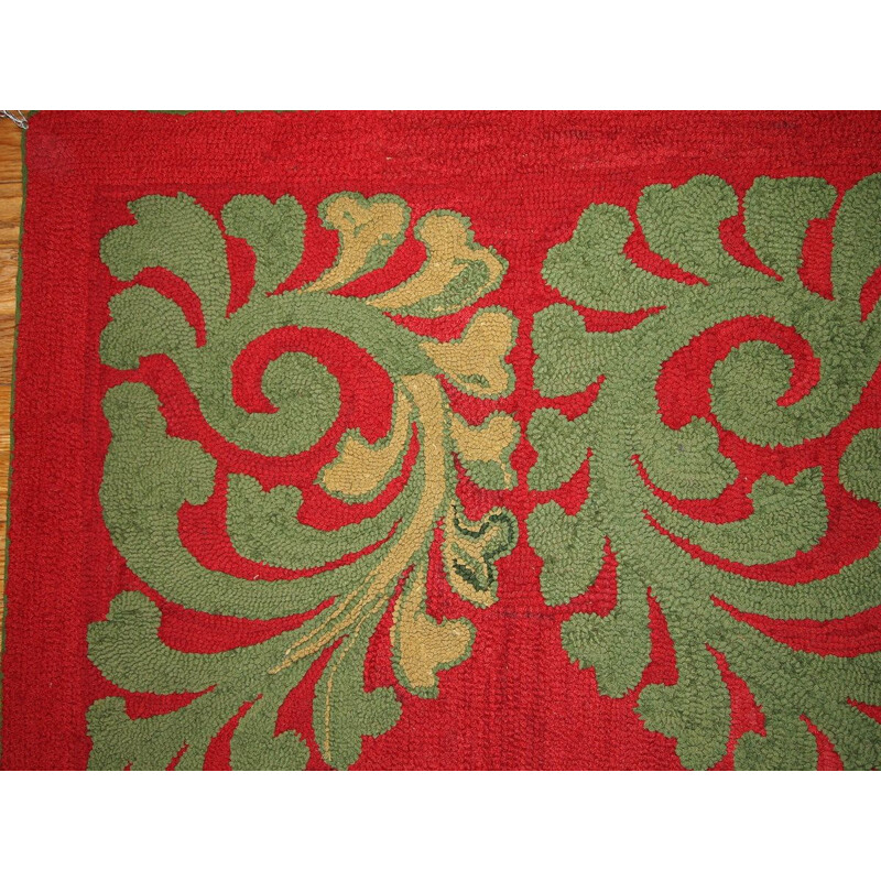 Tapis vintage américain tissé main en laine rouge 1930