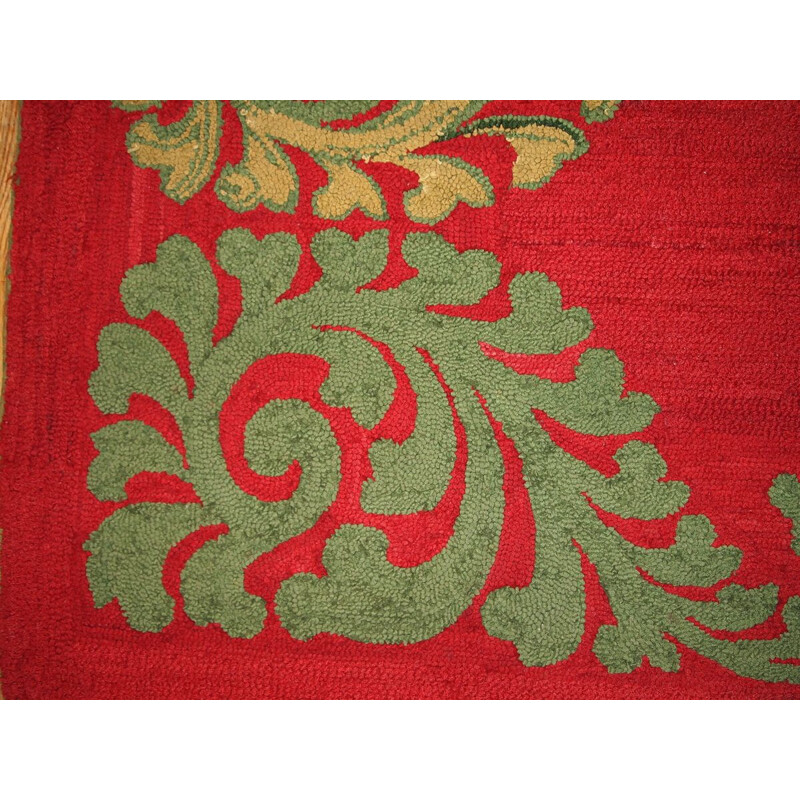 Vintage handmade american rug in red wool 1930