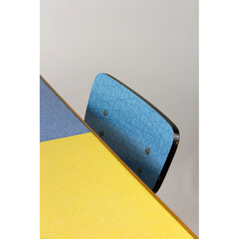 Table vintage bleu et jaune