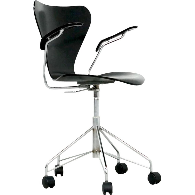 Vintage swivel desk chair by Arne Jacobsen for Fritz Hansen