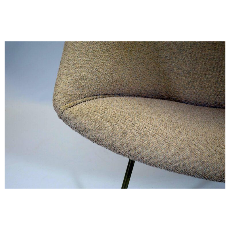 Vintage beige armchair "Oyster" by Pierre Paulin for Artifort