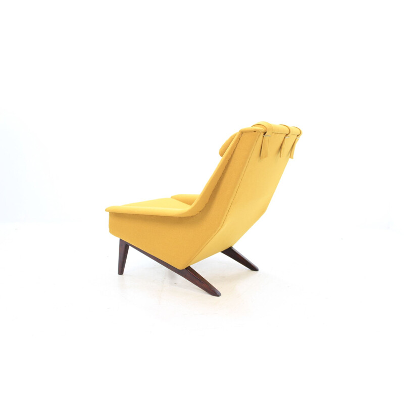 Vintage yellow armchair 4410 by Folke Ohlsson for Fritz Hansen