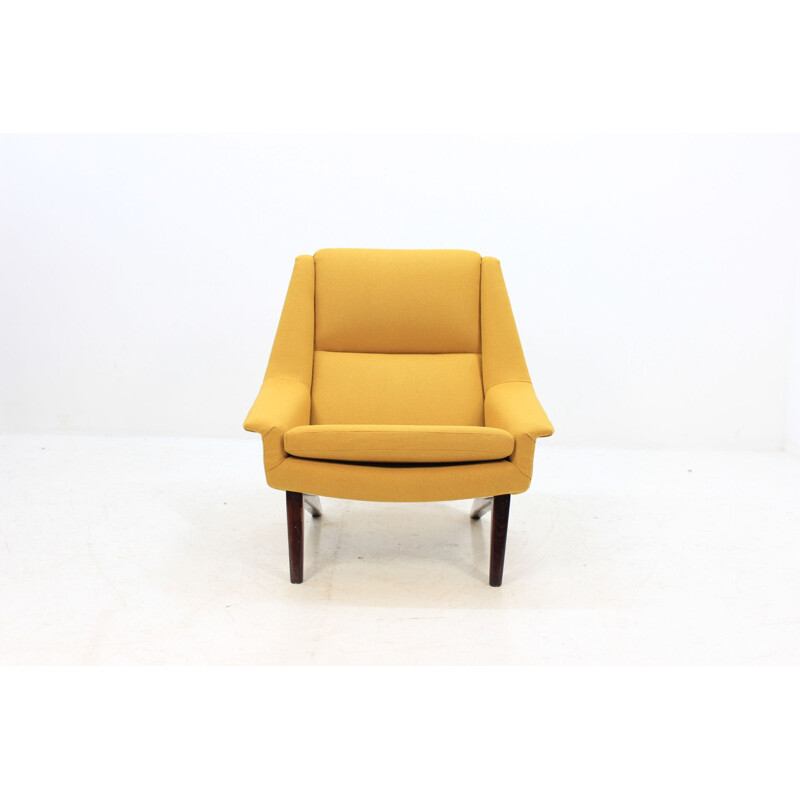 Vintage yellow armchair 4410 by Folke Ohlsson for Fritz Hansen