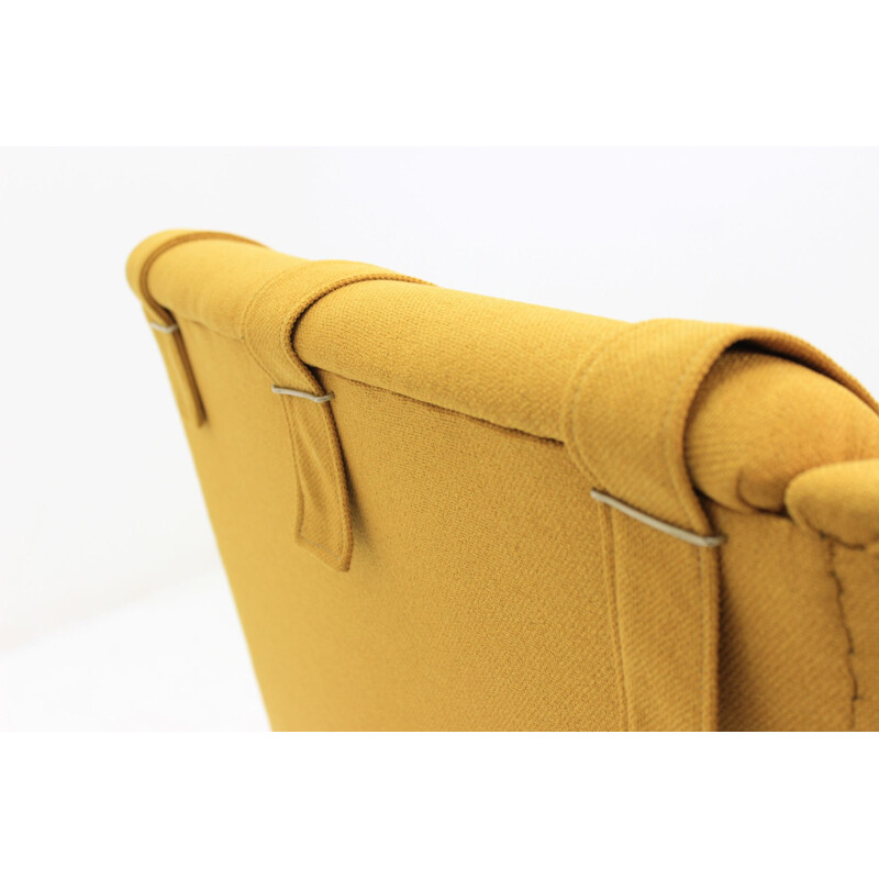 Vintage yellow armchair 4410 by Folke Ohlsson for Fritz Hansen