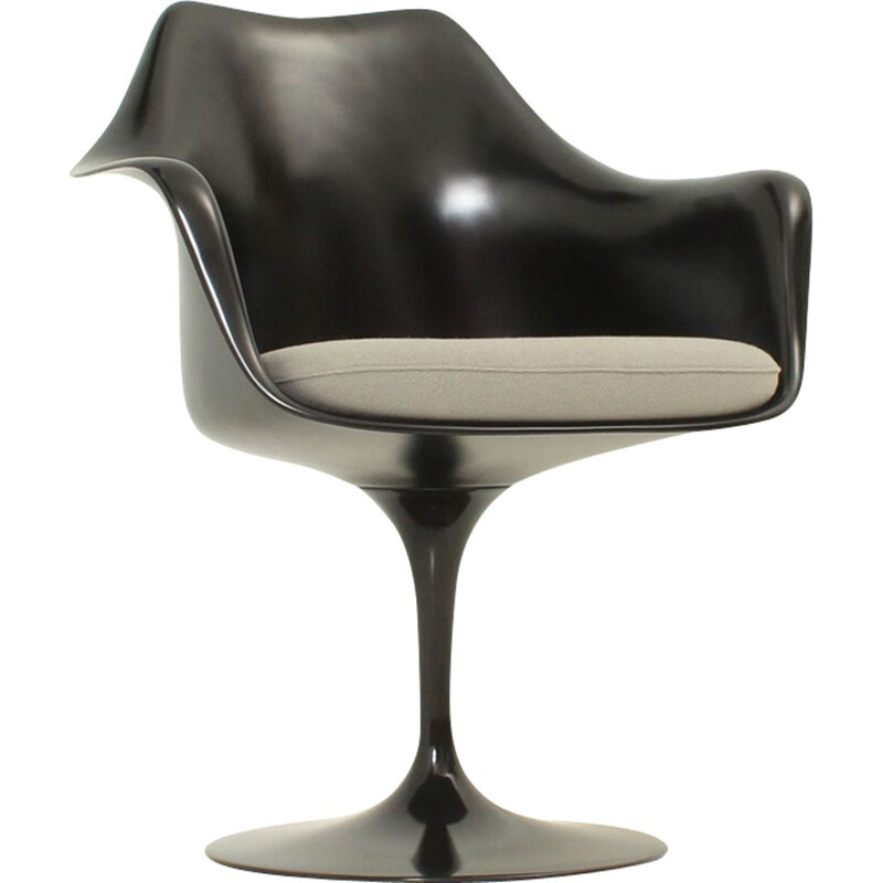 Vintage black Tulip chair by Eero Saarinen for Knoll in fabric and glass fibre 