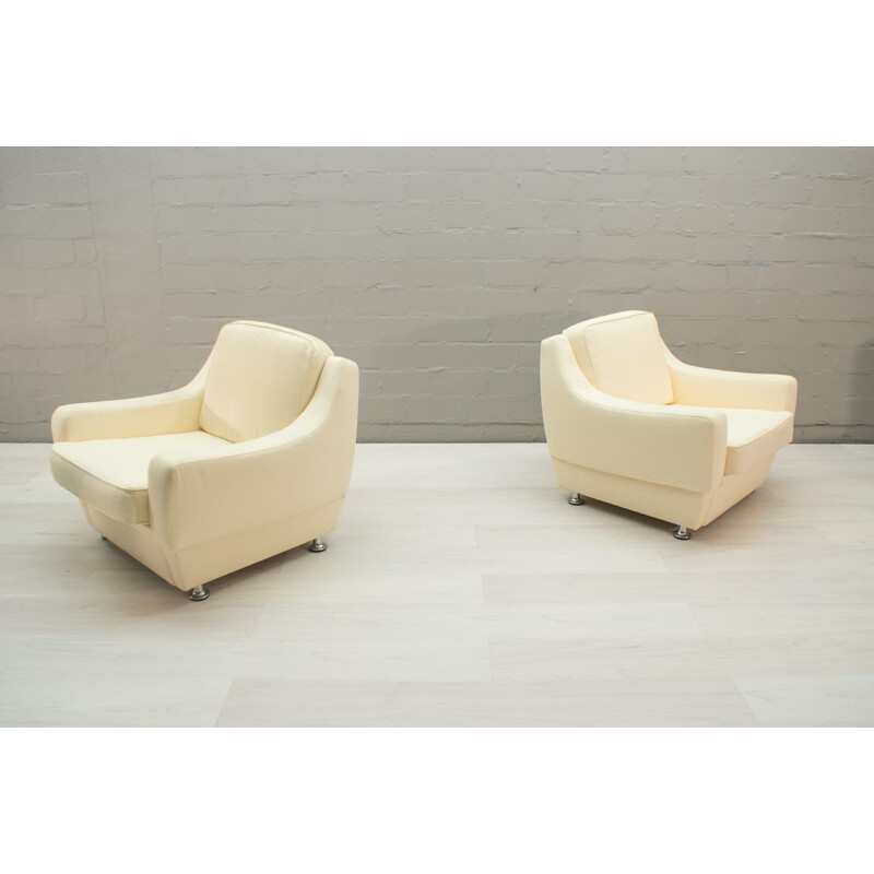 Set of 2 vintage italian armchairs in white fabric 1960