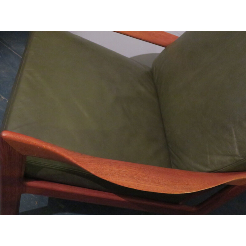 Vintage green lounge chair for Niels Eilersen in solid teak and leather 1960