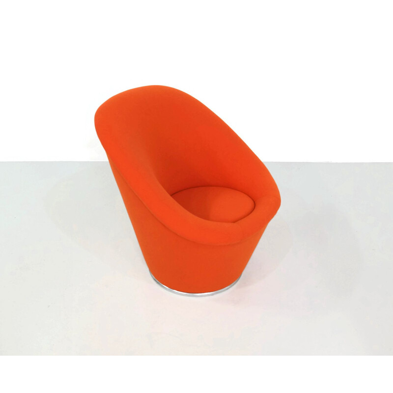 Vintage orange Space Age lounge chair