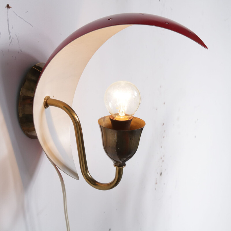 Scandinavische rode vintage wandlamp van Bent Karlby