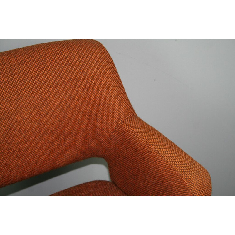 Vintage "Conference" brown armchair by Eero Saarinen for Knoll