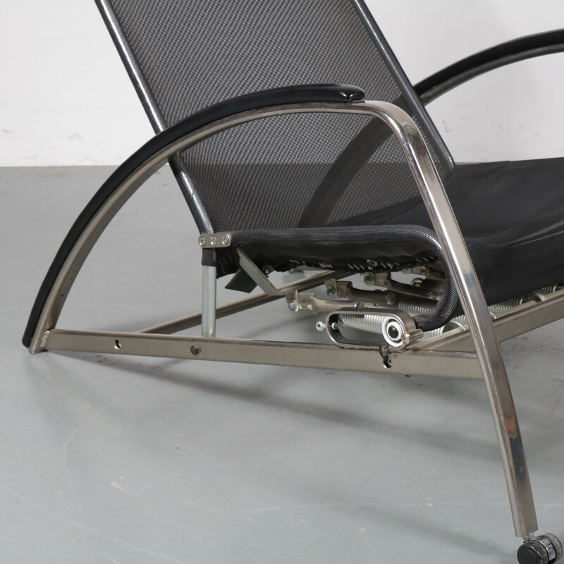 Vintage lounge chair D82N by Tecta