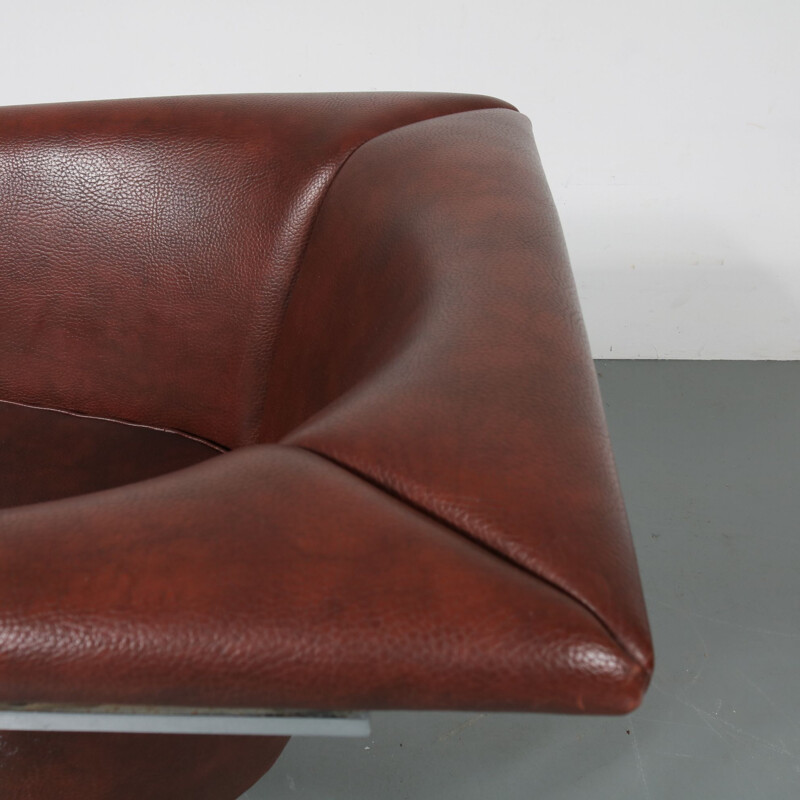 Vintage leather lounge chair by Geoffrey Harcourt