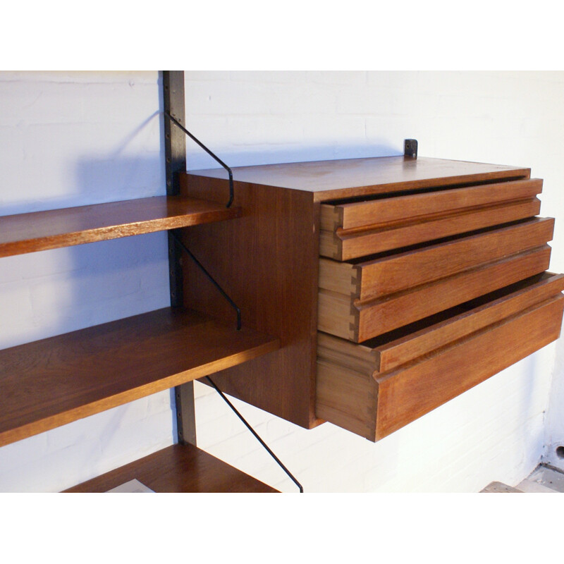 Royal shelving system in teak, Poul CADOVIUS - 1960s