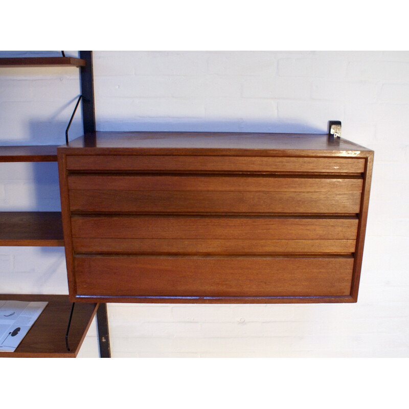 Royal shelving system in teak, Poul CADOVIUS - 1960s