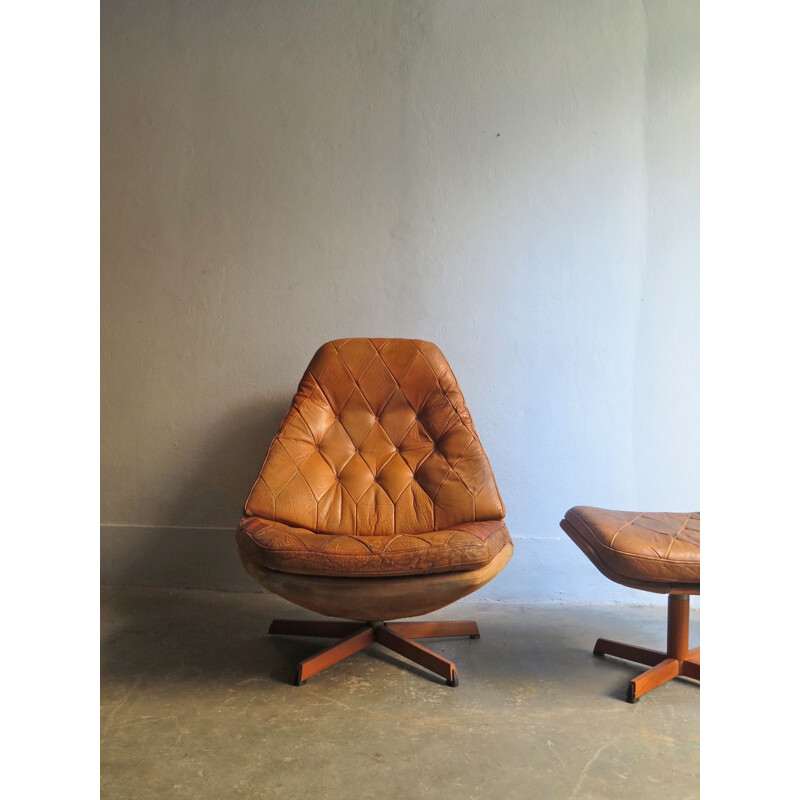 Vintage lounge chair with ottoman in leather, suede and teak