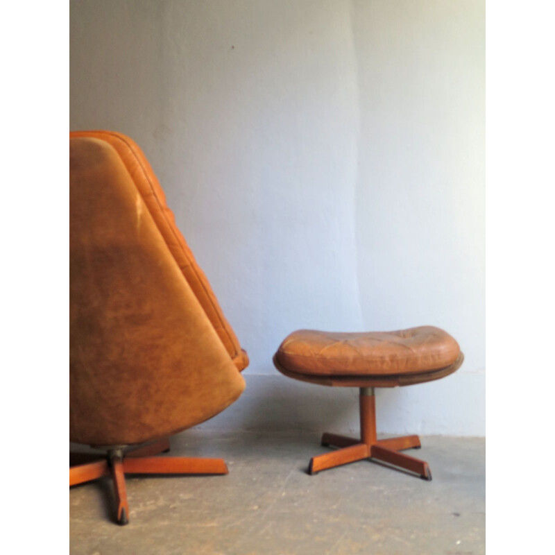 Vintage lounge chair with ottoman in leather, suede and teak