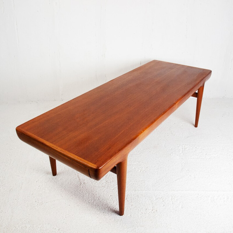 Longue table basse en teck, Johannes ANDERSEN - 1960