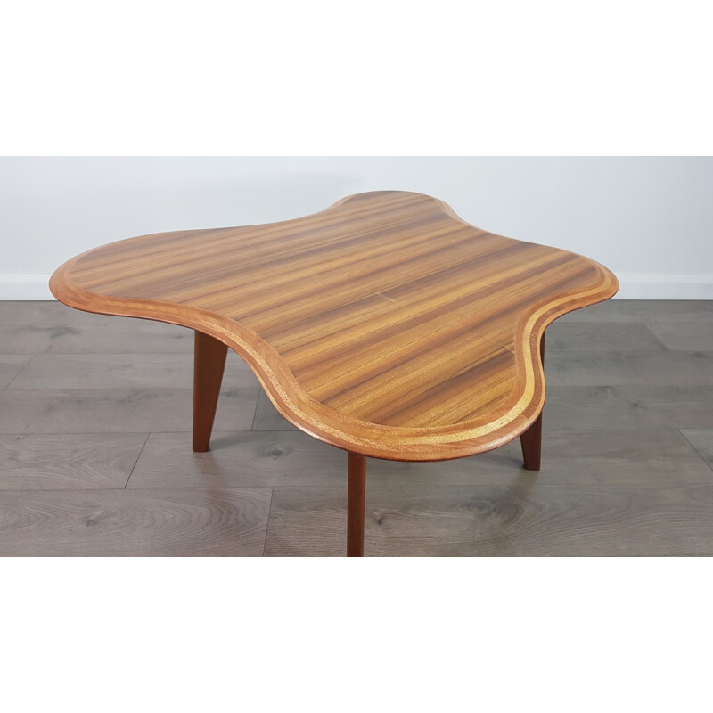 Table basse vintage en noyer par Neil Morris