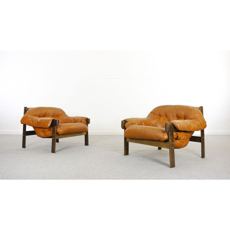 Set of 2 vintage Brazilian lounge chairs by Percival Lafer