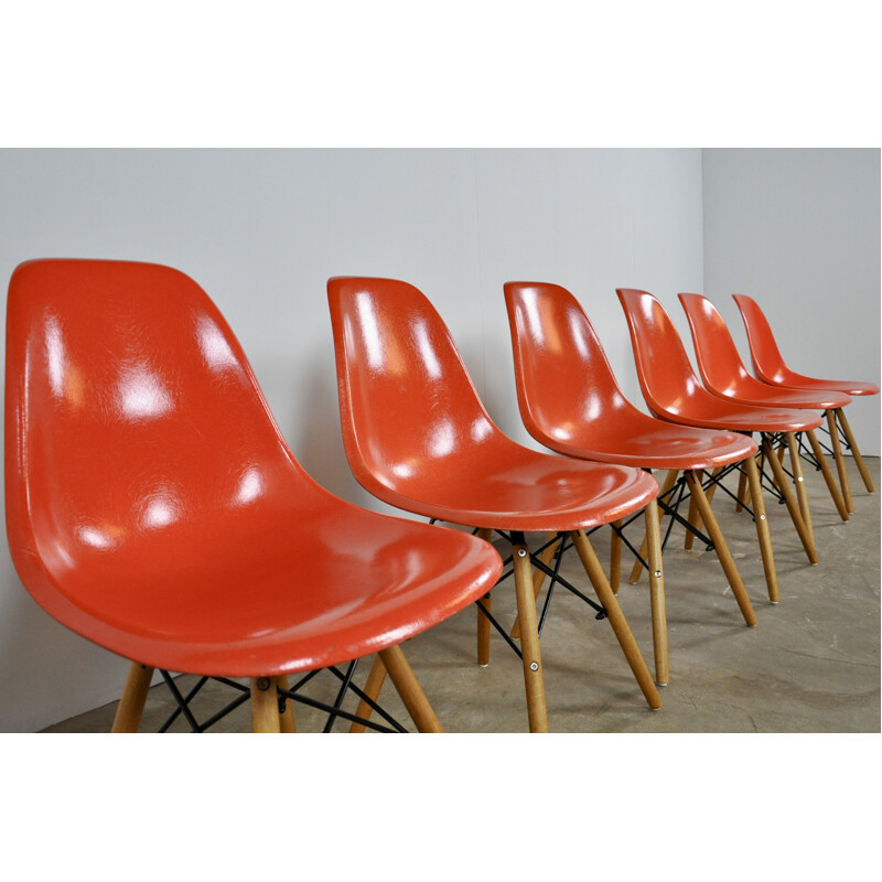 6 vintage red chairs DSW in fiberglass by Charles & Ray Eames for Herman Miller