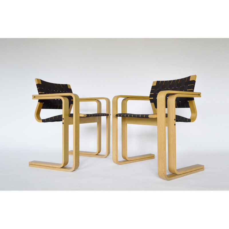 Set of 2 vintage model 5531 chairs for Magnus Olesen in fabric and beechwood 1950