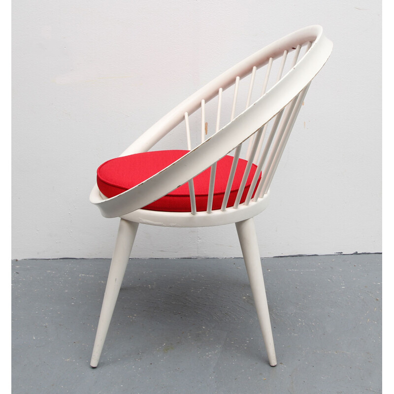 Fauteuil vintage en bois laqué blanc et rouge par Yngve Ekström