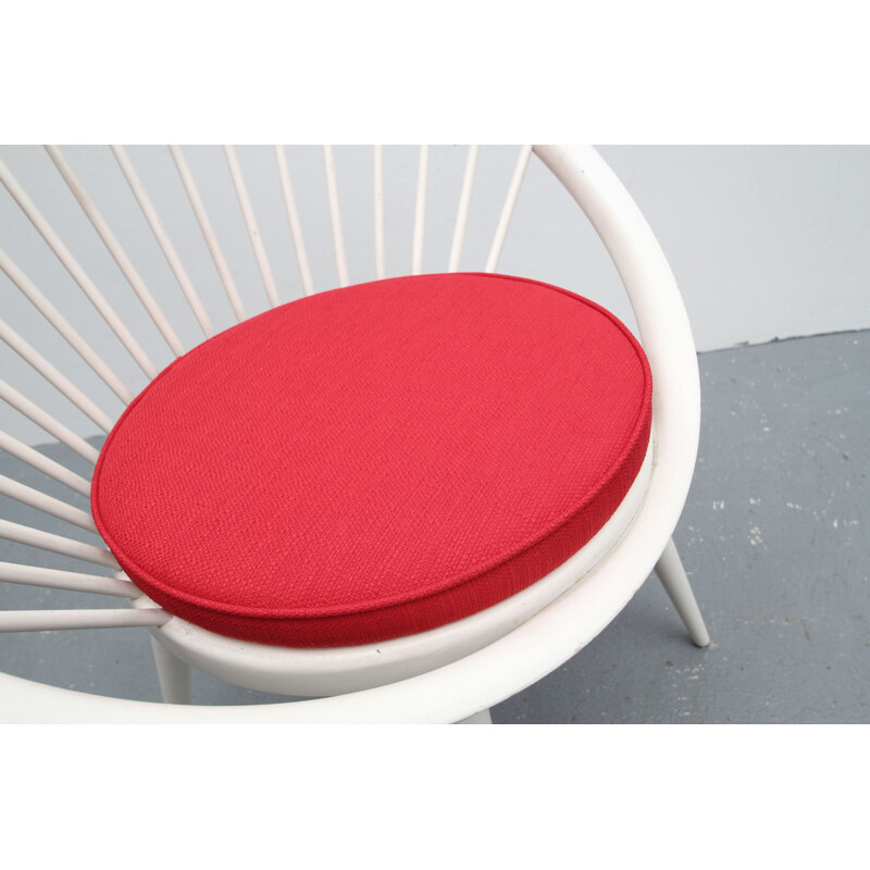 Vintage fauteuil in wit en rood gelakt hout van Yngve Ekström
