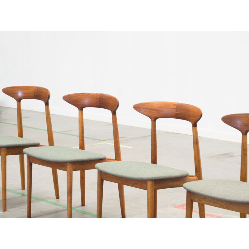 Set of 4 vintage chairs by Brande Møbelindustri in teak and oak