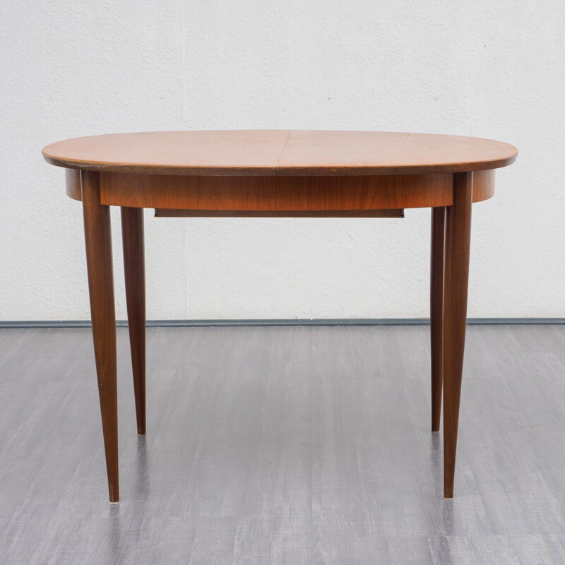 Vintage oval extendable table in teak