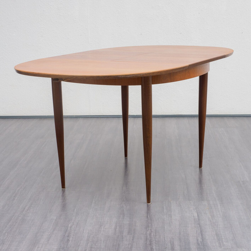 Vintage oval extendable table in teak