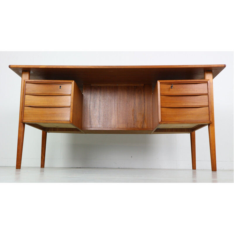 Vintage scandinavian writing desk for Løvig Dansk 1960