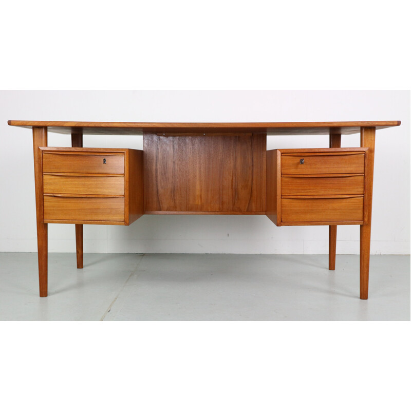 Vintage scandinavian writing desk for Løvig Dansk 1960